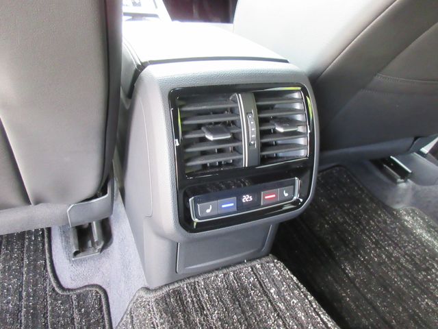 VolksWagen ARTEON 2018-10 15963-24
