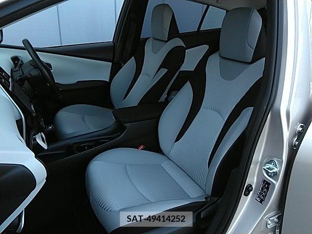 Toyota PRIUS 2015-12 281908-5