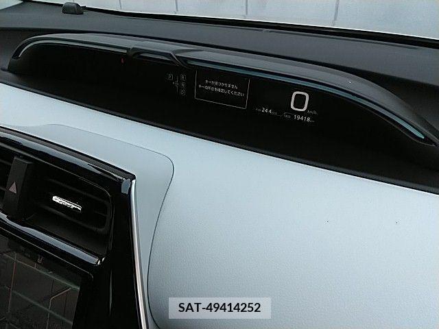 Toyota PRIUS 2015-12 281908-25