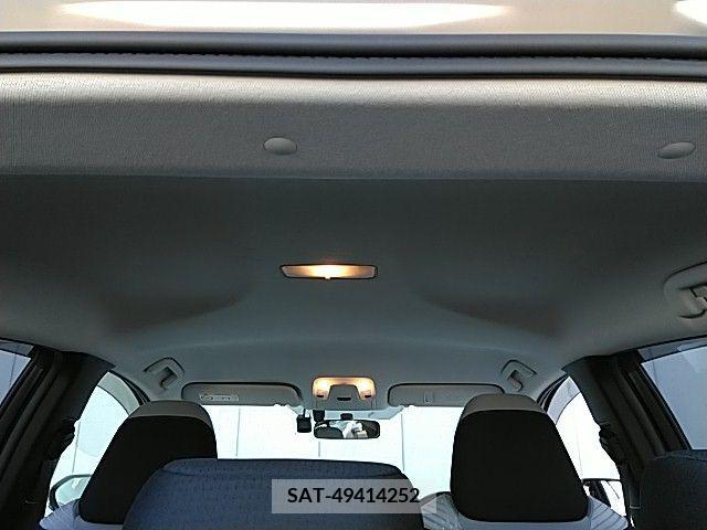 Toyota PRIUS 2015-12 281908-26