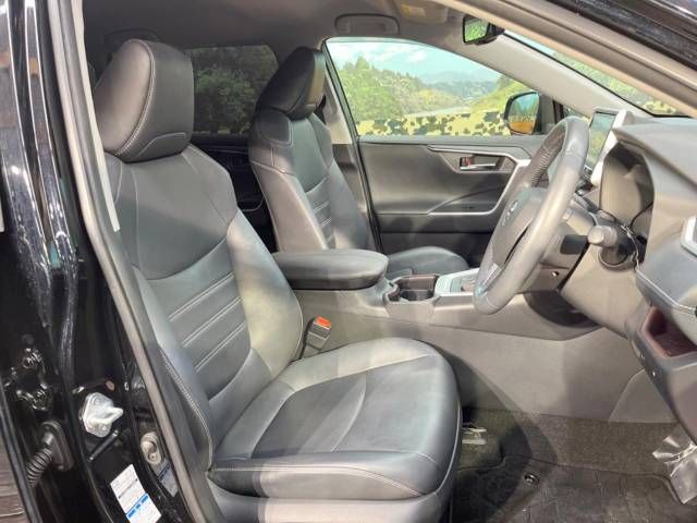 Toyota RAV4 2019-10 28510-8