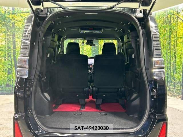 Toyota VOXY 2019-07 225186-11