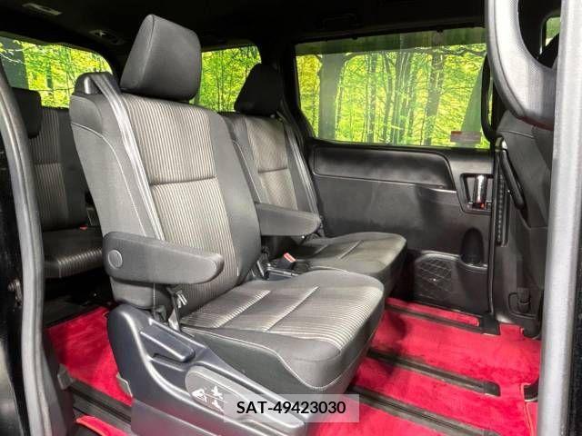 Toyota VOXY 2019-07 225186-9