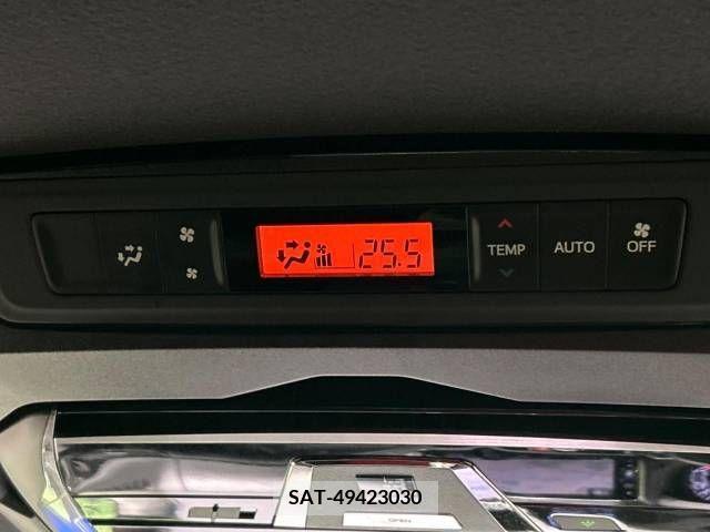 Toyota VOXY 2019-07 225186-7