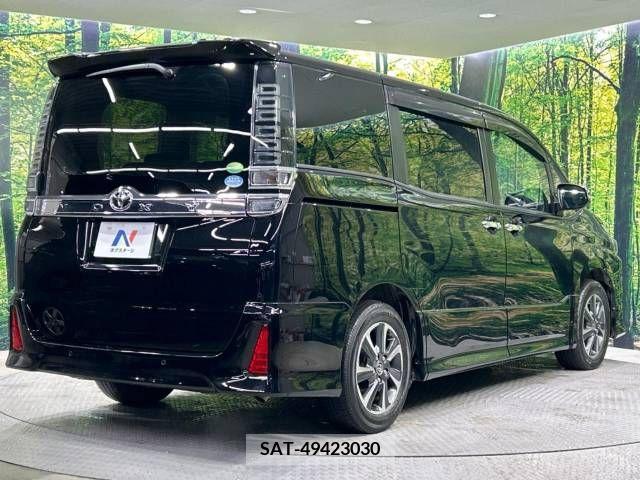 Toyota VOXY 2019-07 225186-18