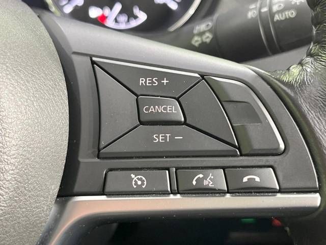 Nissan X-TRAIL 2017-11 18423-5