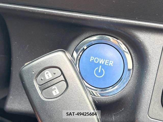 Toyota AQUA 2013-10 387092-5