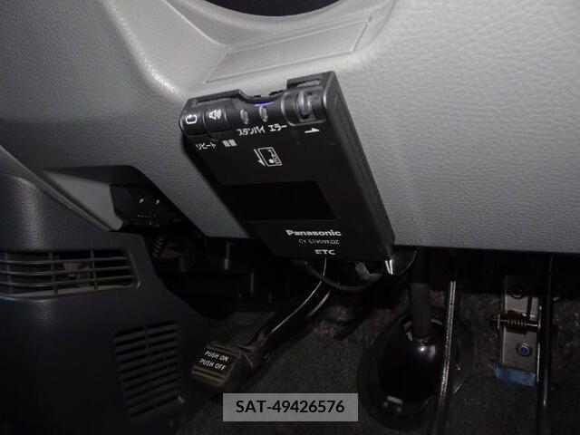 Suzuki WAGON R 2012-01 215451-14