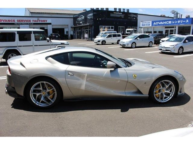 Ferrari 812 2020-05 4709-21