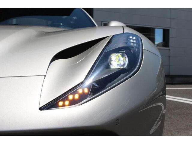 Ferrari 812 2020-05 4709-11