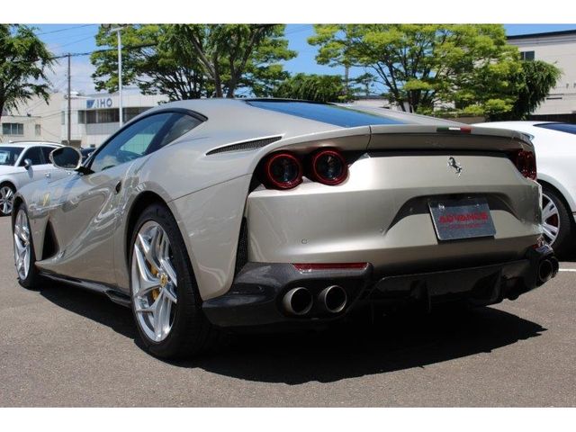 Ferrari 812 2020-05 4709-2