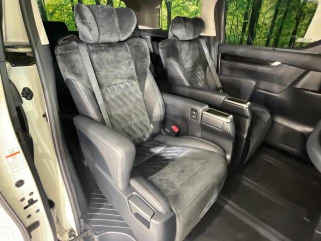 Toyota ALPHARD 2015-08 23110-8