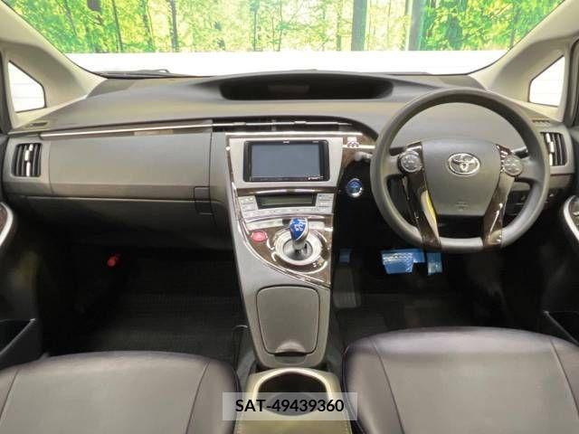 Toyota PRIUS 2013-06 345131-1