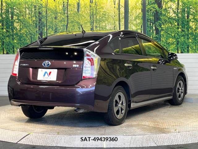 Toyota PRIUS 2013-06 345131-17