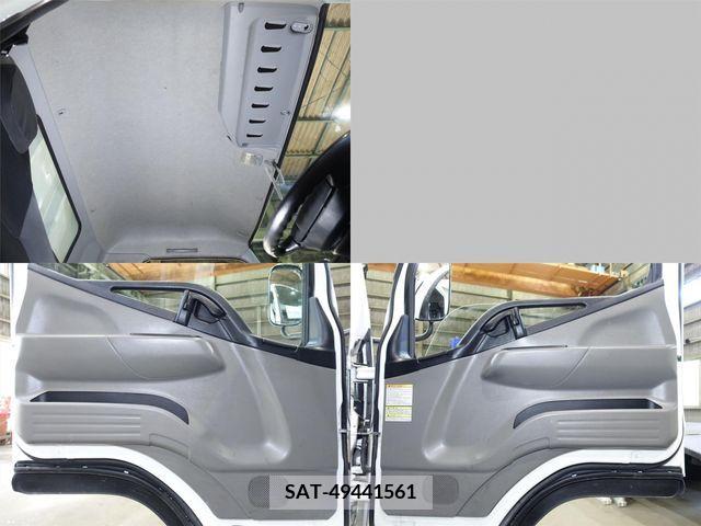 Mitsubishi CANTER 2017-04 200377-18