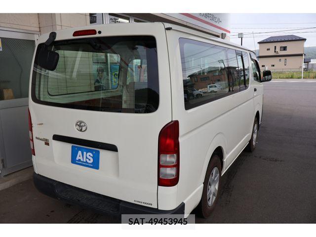Toyota REGIUSACE VAN 2008-10 334579-2