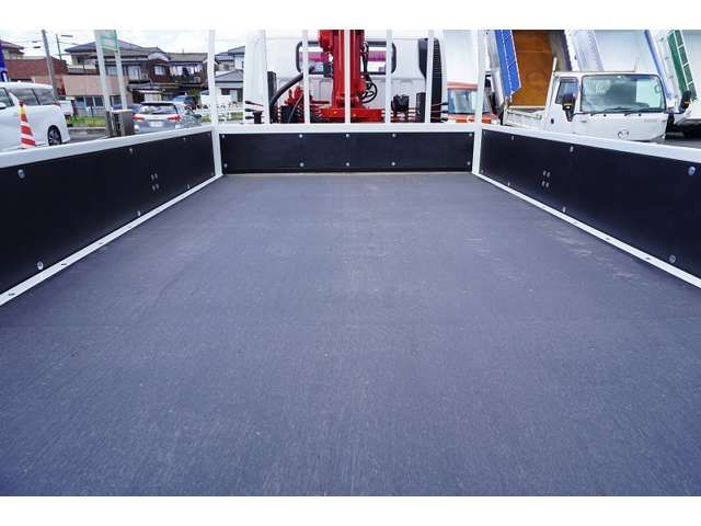 Mitsubishi CANTER 2023-02 23345-13