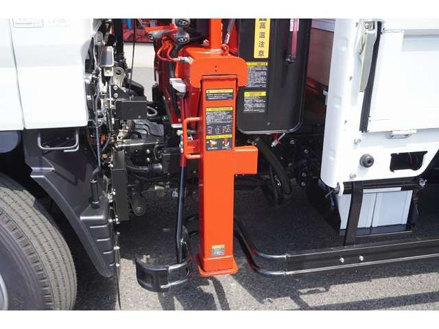Mitsubishi CANTER 2023-02 23345-19