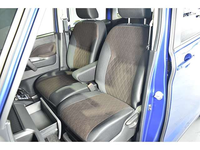Mitsubishi EK X SPACE 2022-04 22490-3