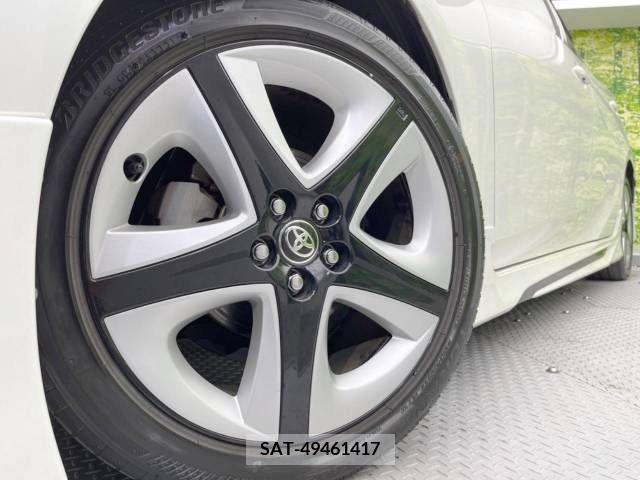 Toyota PRIUS 2016-09 322344-16