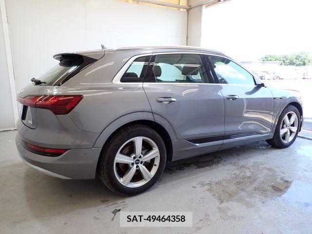 Audi E-TRON 2022-06 379883-4
