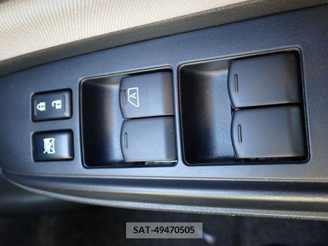 Nissan NOTE 2021-02 305512-7