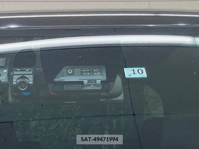 Toyota VOXY HYBRID 2017-10 382300-4