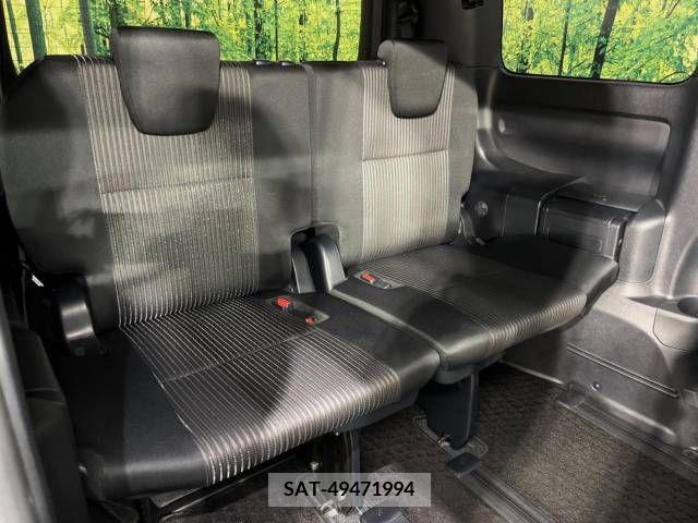 Toyota VOXY HYBRID 2017-10 382300-10