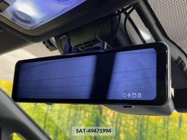 Toyota VOXY HYBRID 2017-10 382300-6