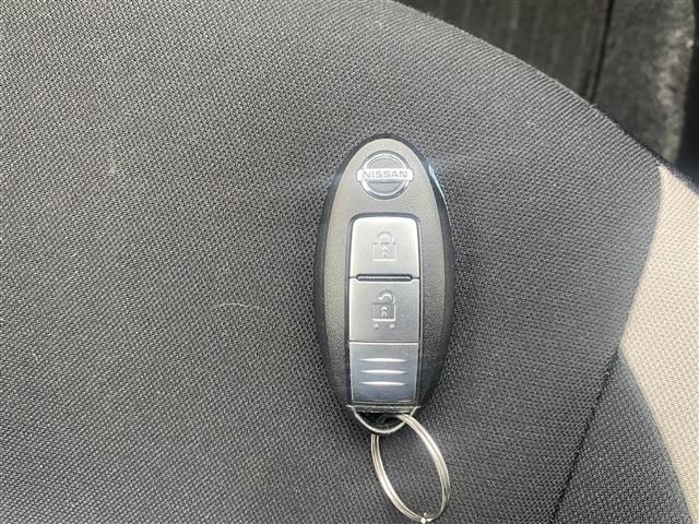 Nissan NOTE 2017-04 10433-24