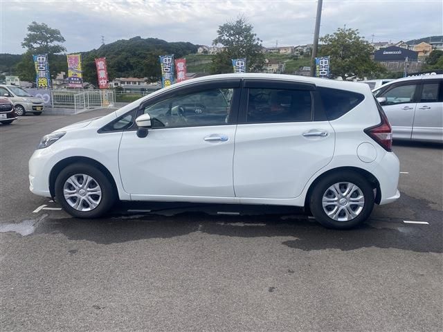 Nissan NOTE 2017-04 10433-14