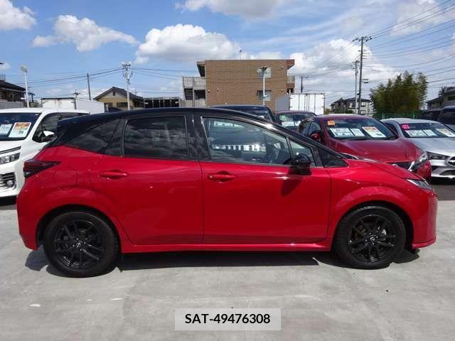 Nissan AURA 2022-11 386718-10