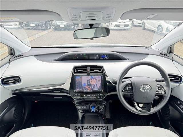 Toyota PRIUS 2019-05 322420-1