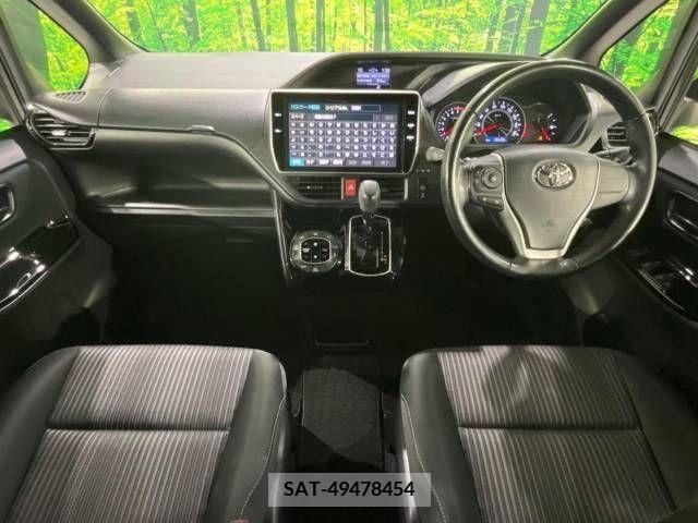 Toyota NOAH 2017-10 246335-1