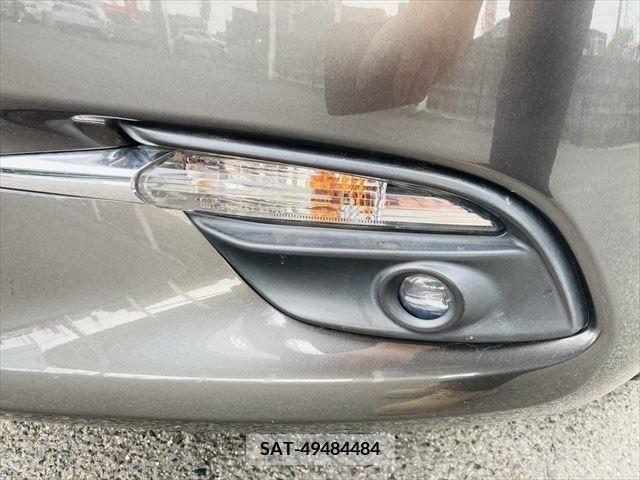 Mazda AXELA 2017-09 261913-10