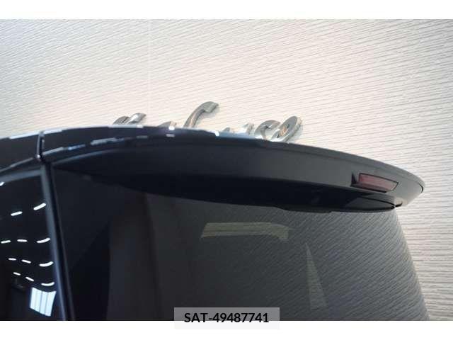 Toyota VOXY HYBRID 2023-09 322933-5