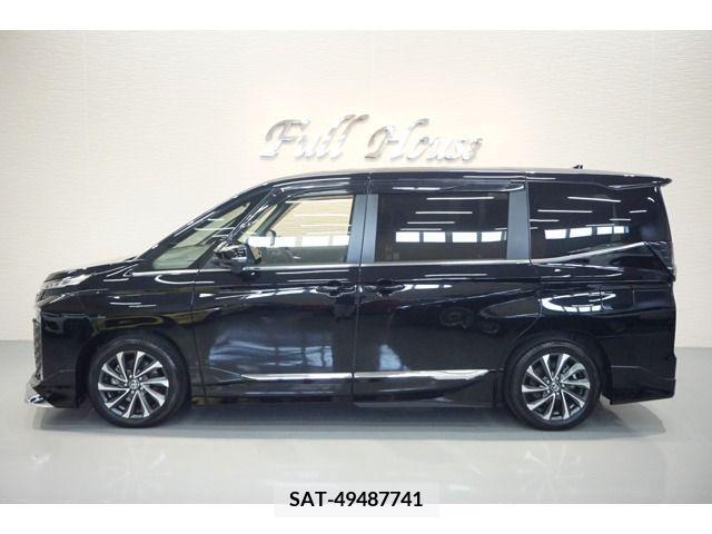 Toyota VOXY HYBRID 2023-09 322933-0