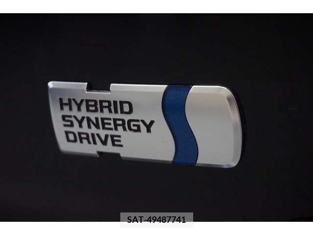 Toyota VOXY HYBRID 2023-09 322933-11