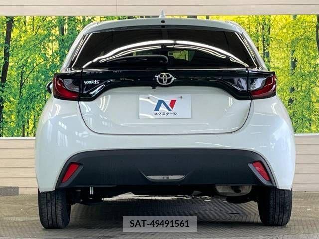 Toyota YARIS 2022-04 290814-15