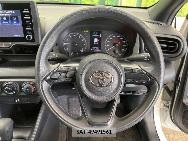 Toyota YARIS 2022-04 290814-11