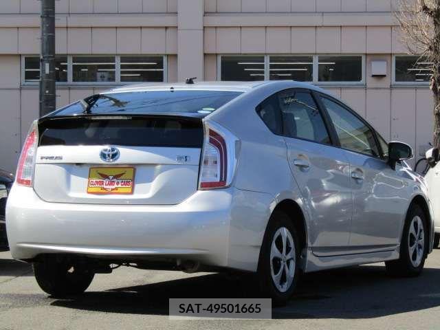 Toyota PRIUS 2013-03 217254-7