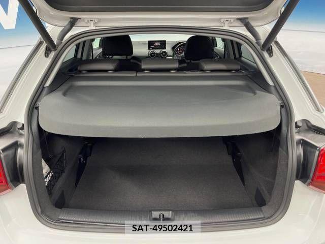 Audi Q2 2019-03 356560-12