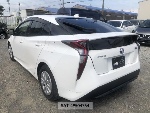 Toyota PRIUS 2017-05 393346-2