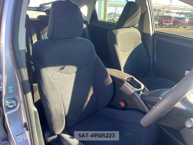 Toyota PRIUS 2015-04 206727-12