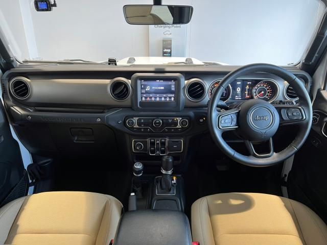 Jeep WRANGLER 2019-03 23325-1