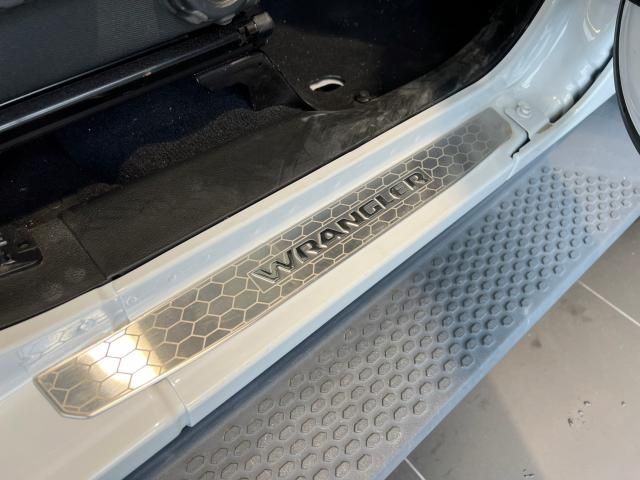 Jeep WRANGLER 2019-03 23325-14