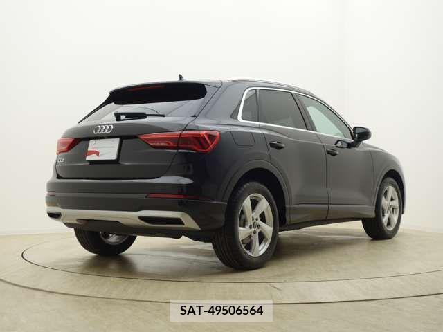 Audi Q3 2021-06 222393-4