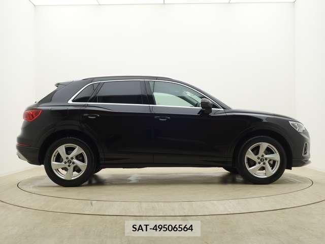 Audi Q3 2021-06 222393-3