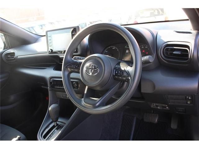 Toyota YARIS 2023-03 14033-4