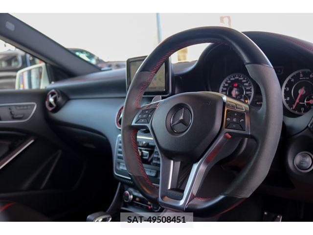 Amg A-Class 2015-03 214689-15